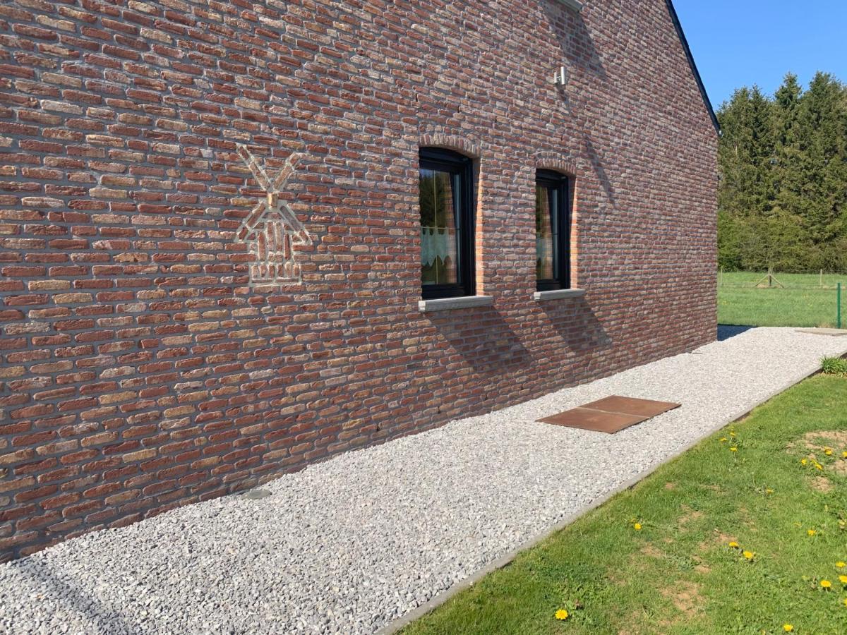 Ferienwohnung L'Evasion Du Berger Australien Couvin Exterior foto